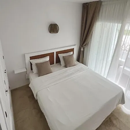 Boutique 365 - Marbella